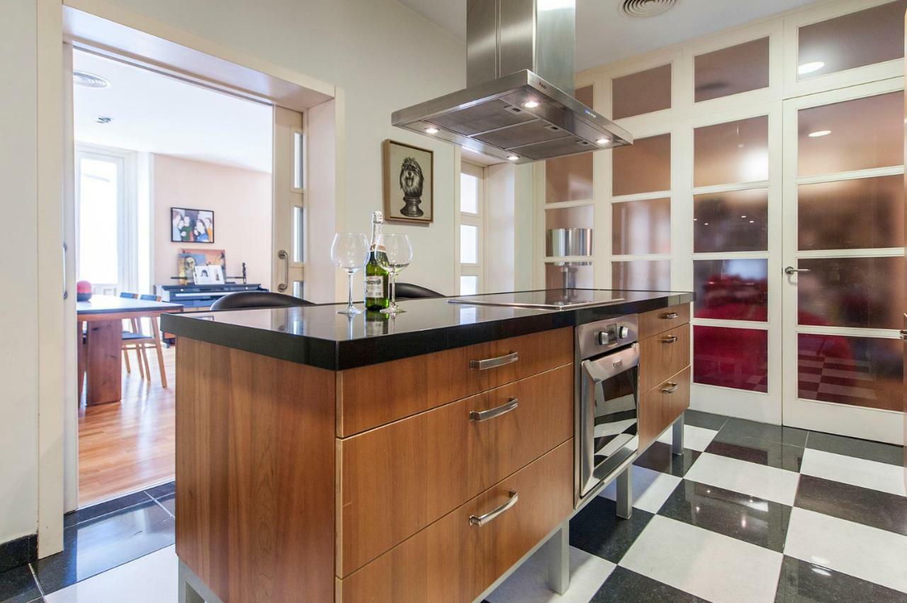 Cinema Exclusive - Sol II Collection - Elevenhost Apartment Madrid Luaran gambar