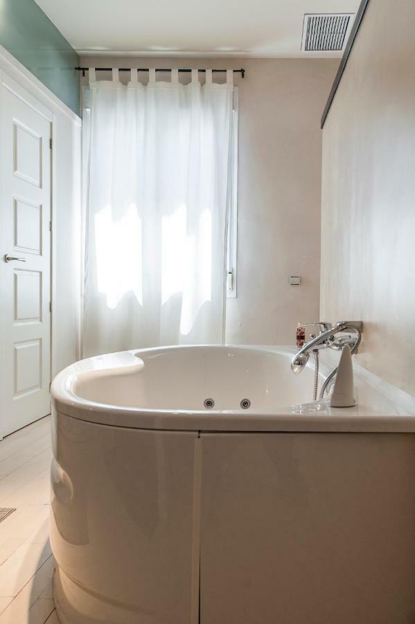Cinema Exclusive - Sol II Collection - Elevenhost Apartment Madrid Luaran gambar