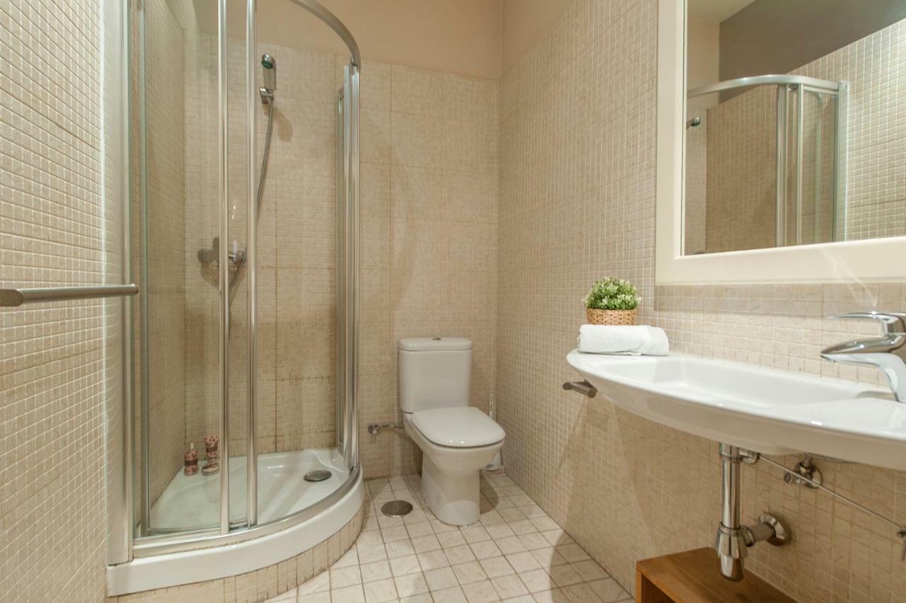 Cinema Exclusive - Sol II Collection - Elevenhost Apartment Madrid Luaran gambar